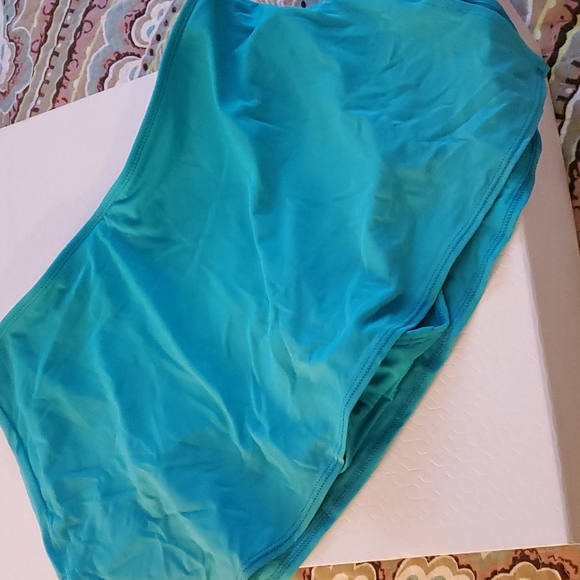 2pc Swimsuit - Picture 2 of 6